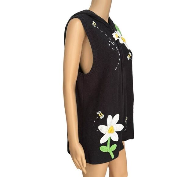 Quacker Factory Black Daisy Bees Honey Floral Zip-Up Hooded Vest cardigan size L - Picture 2 of 7
